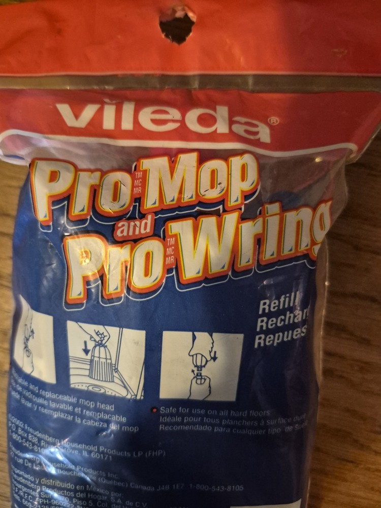 VTG 2002 Vileda Pro Mop and Pro Wring Refill Washable and Replaceable Mop Head