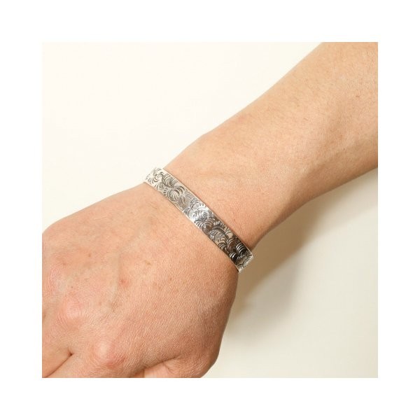 VIVIFY Silver Arabesque Flat Bangle Bracelet