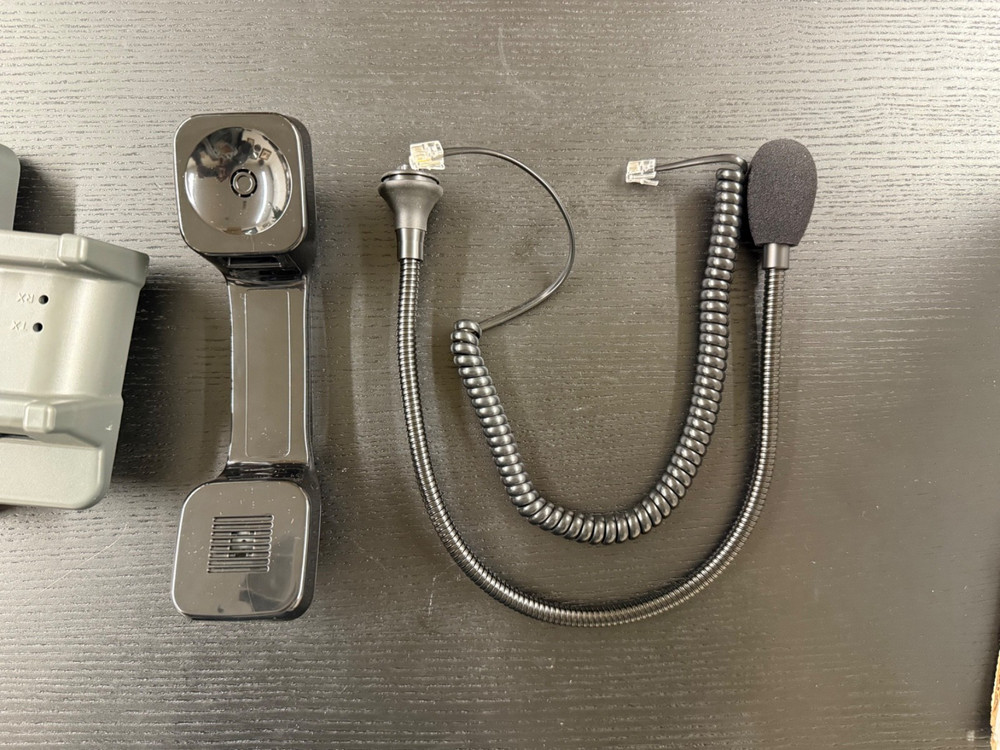 Audio Authority 1500 Series III Intercom System 1500BH Counter Station Intercom