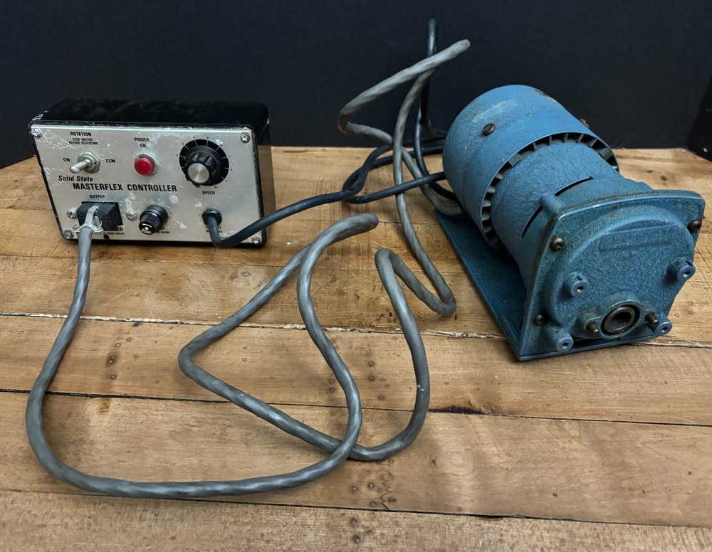 Cole Parmer Masterflex Pump motor w/ Masterflex Solid State Speed Controller