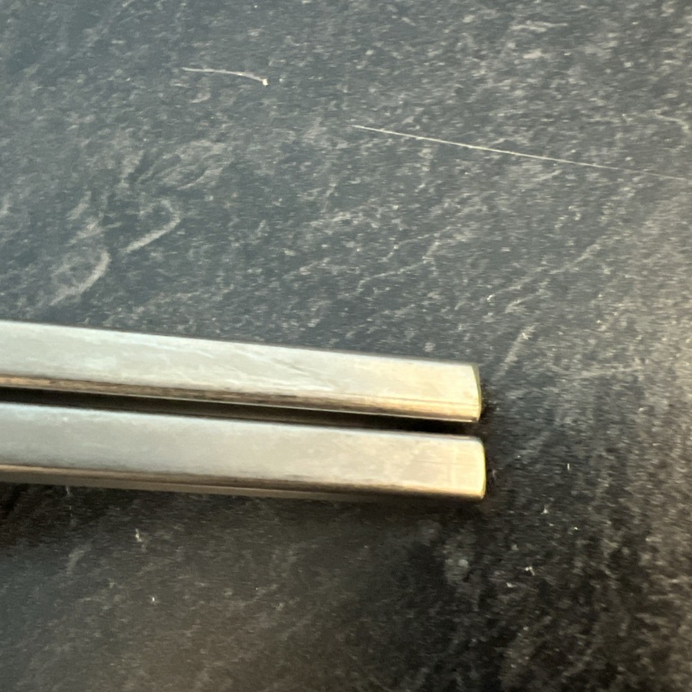 (RIGHT) V. Mueller S-0087 Shadow-Line Distractor