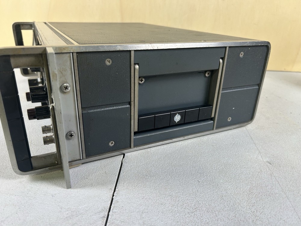 HP 652A Signal Generator Test Oscillator