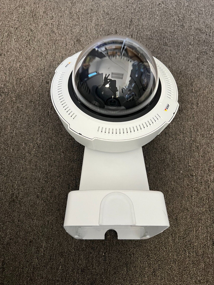 AXIS Panoramic Q3708-PVE 3-Sensor Indoor / Outdoor Network Camera