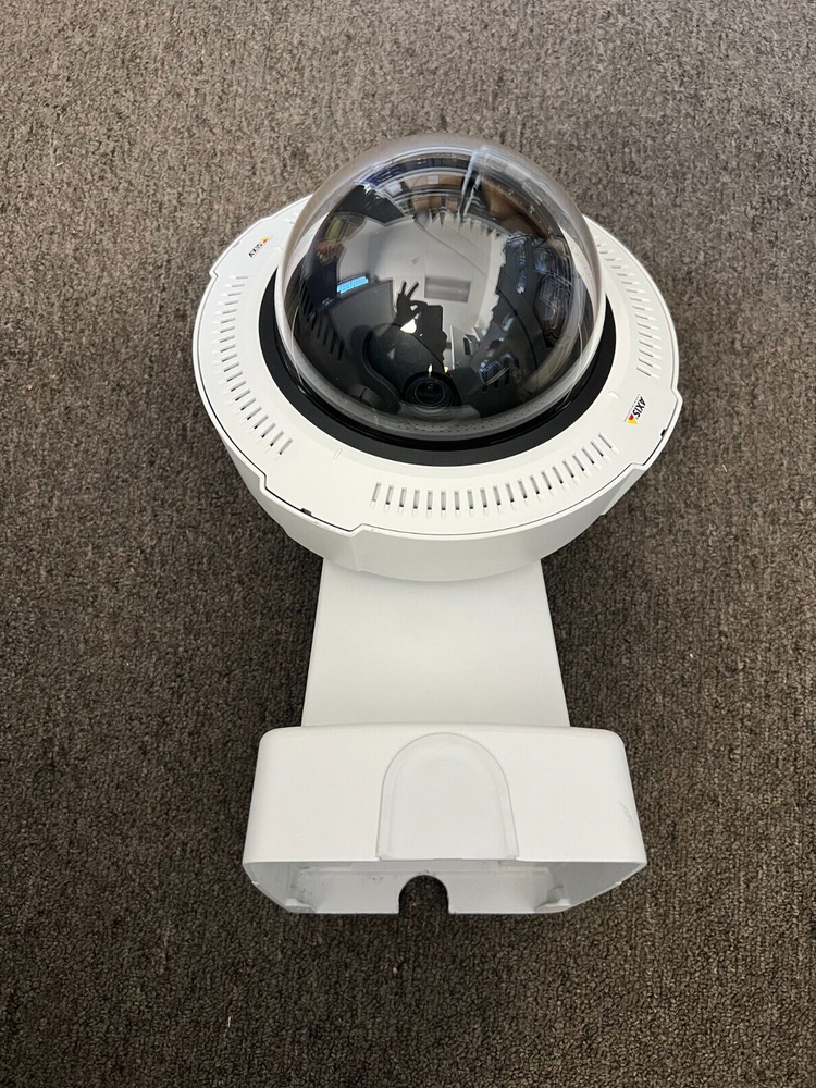 AXIS Panoramic Q3708-PVE 3-Sensor Indoor / Outdoor Network Camera