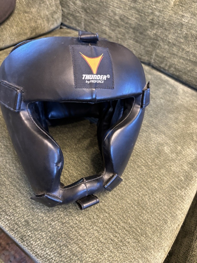 Thunder By Pro Force Boxing Headgear Size Large/Extra Large