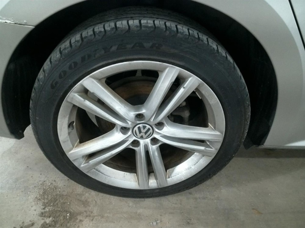 PASSAT 2014 High Mounted Stop Light 104805528