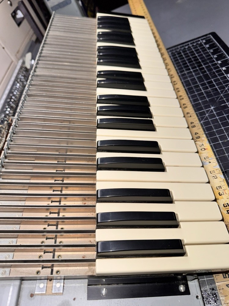 Hammond M103 Keyboard Assembly (2)