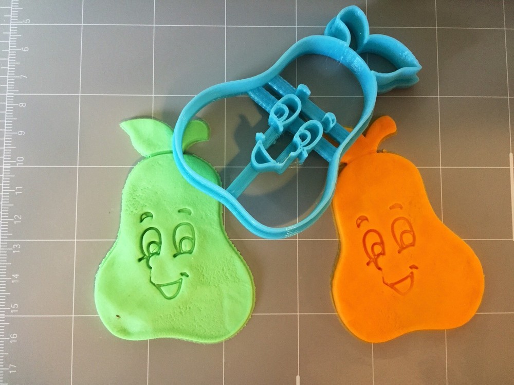 Happy Pear Cookie Cutter