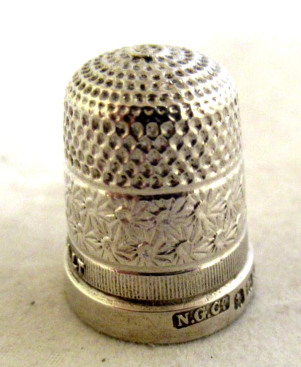 Solid Silver - Small - ANDREWS LIVER SALT THIMBLE - Hallmarked:- Birmingham 1927