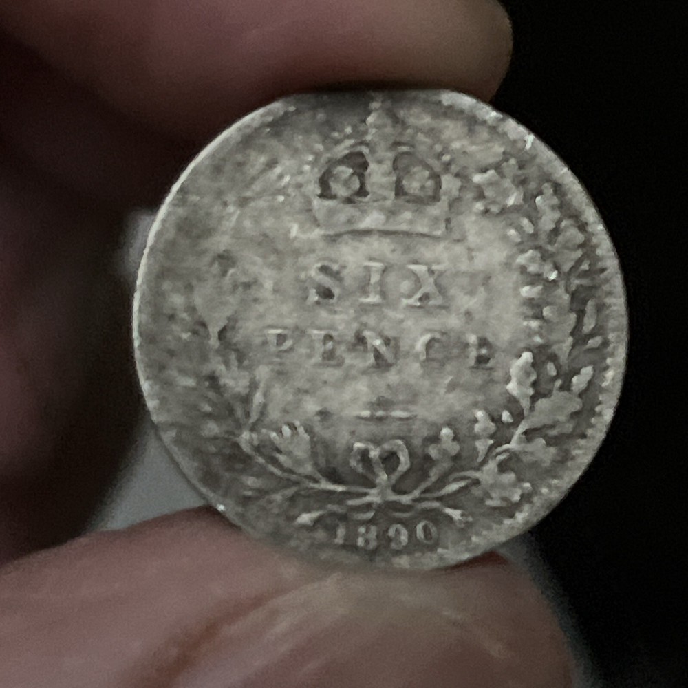 1890 GREAT BRITAIN SILVER VICTORIA 6 PENCE B08