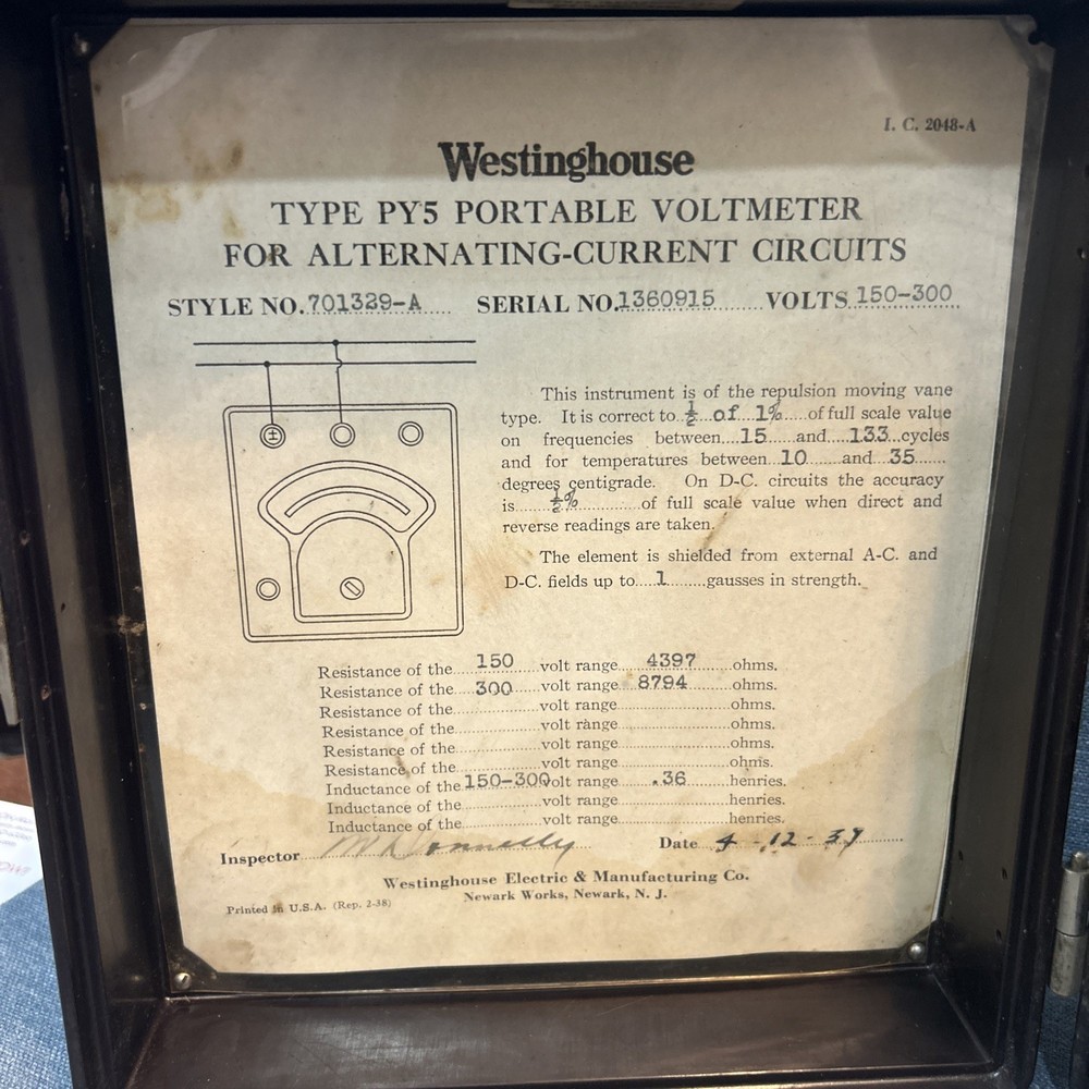 Vintae WESTINGHOUSE Portable Voltmeter Type PY5 Bakelite Case