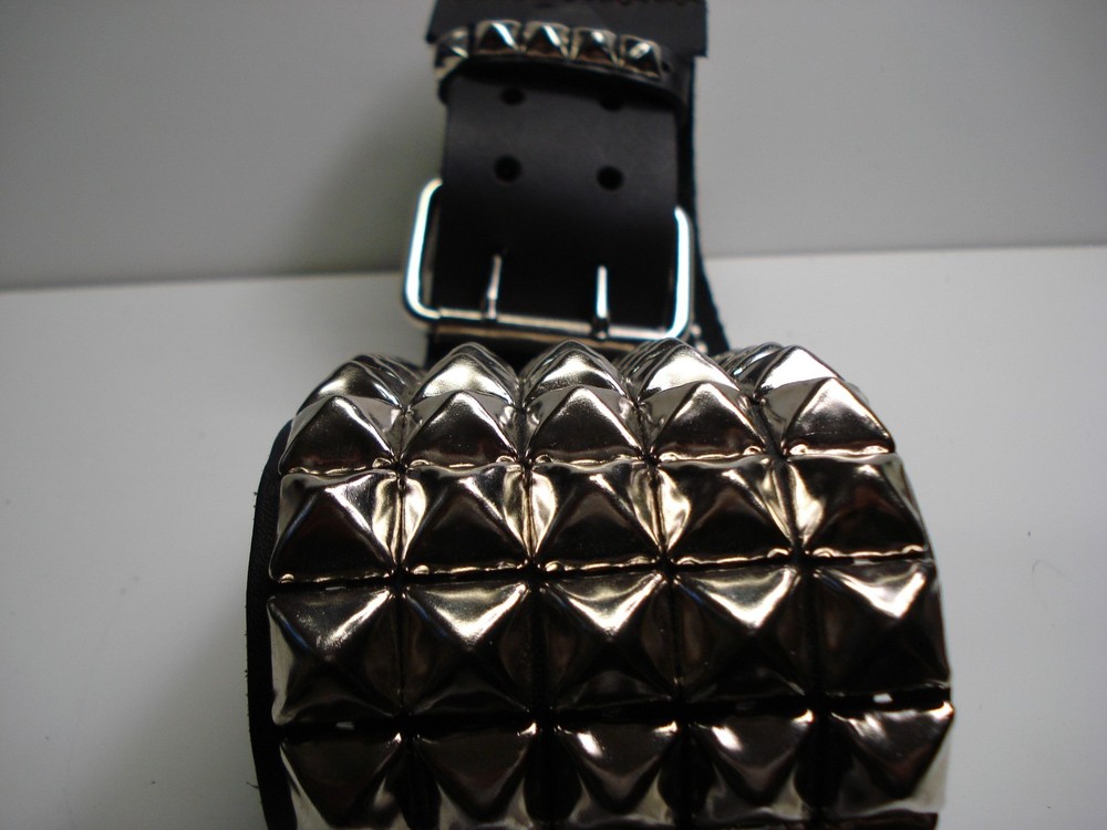 KRYPT LEATHER OLD SCHOOL PYRAMID STUDDED BELT.....(MDLSB0302)