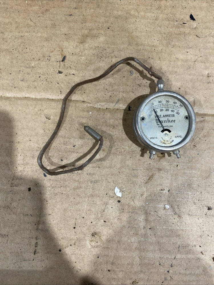Steampunk Yankee DC Voltmeter A34