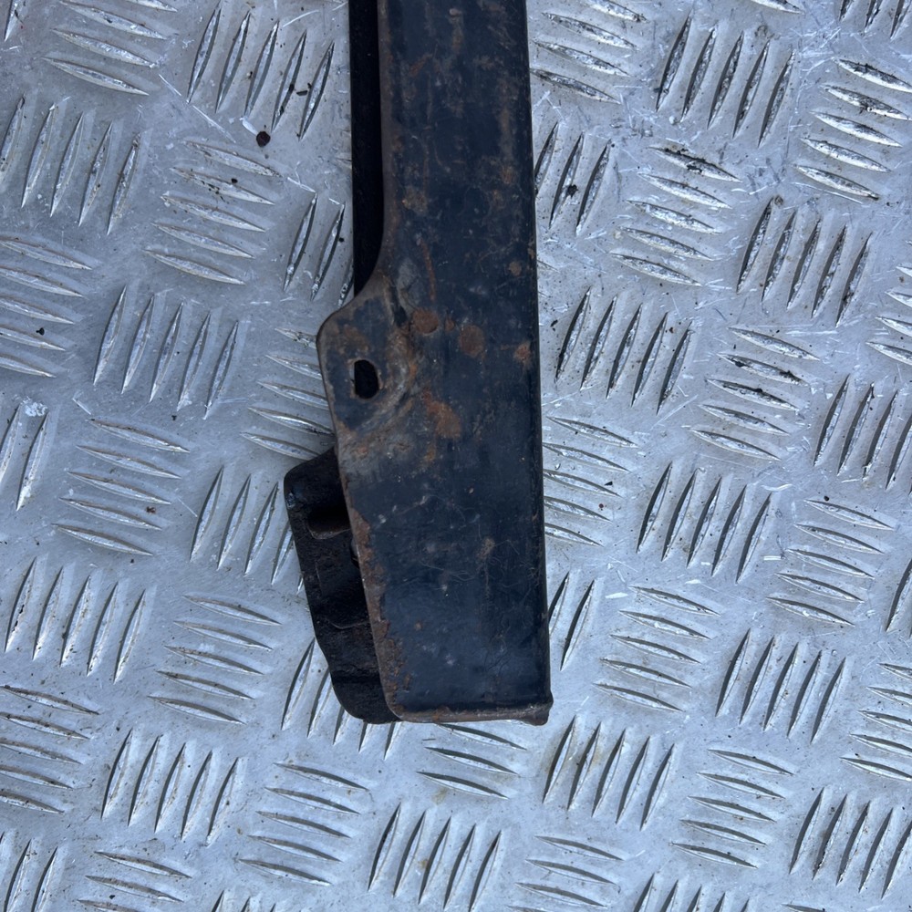 Honda cb125j chain guard