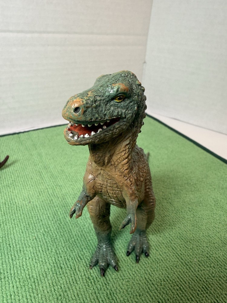 Dinosaur Figure Collection 6" 8