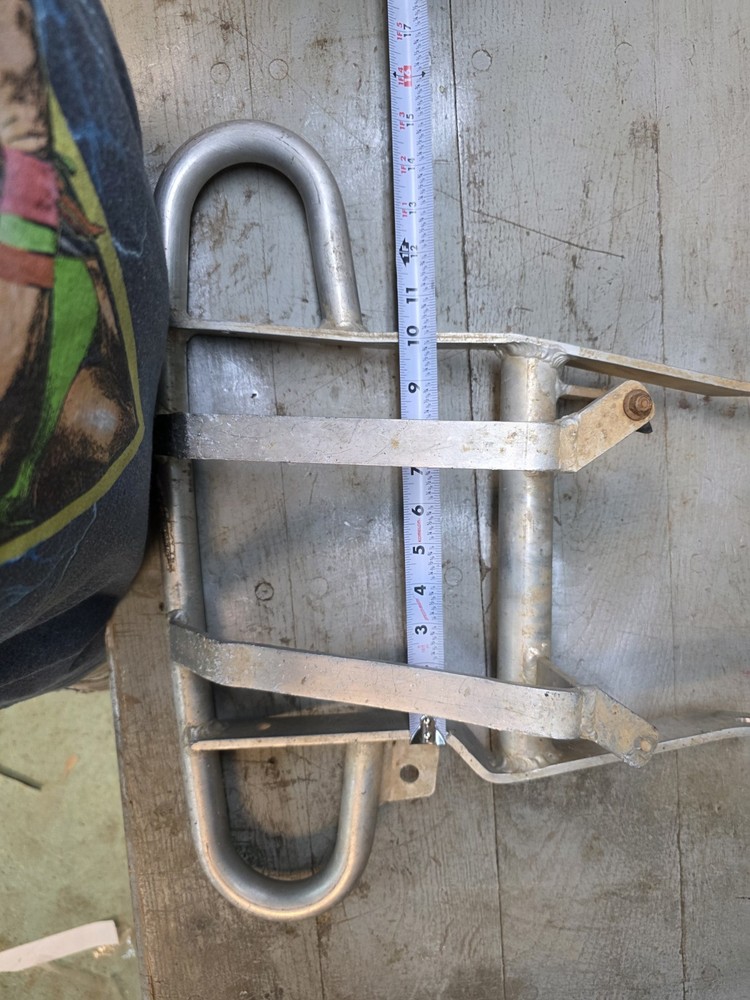 AC racing six pack rack
