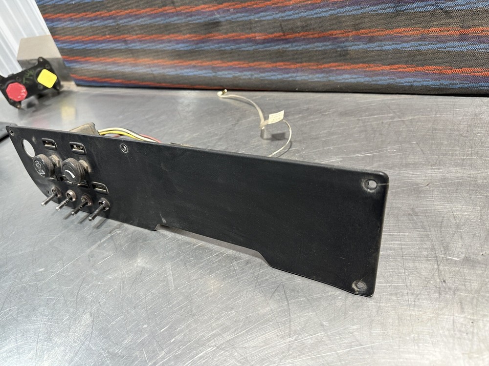 Peterbilt Switch Dash Panel 379 2004 OEM