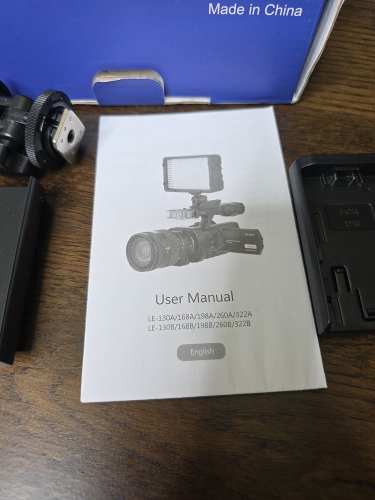 Precision Design Digital Camera Camcorder LED Video Light LE-168A