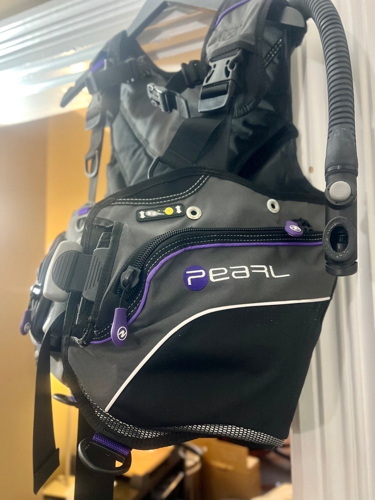 Aqua Lung Pearl Twilight Womern's MED BCD