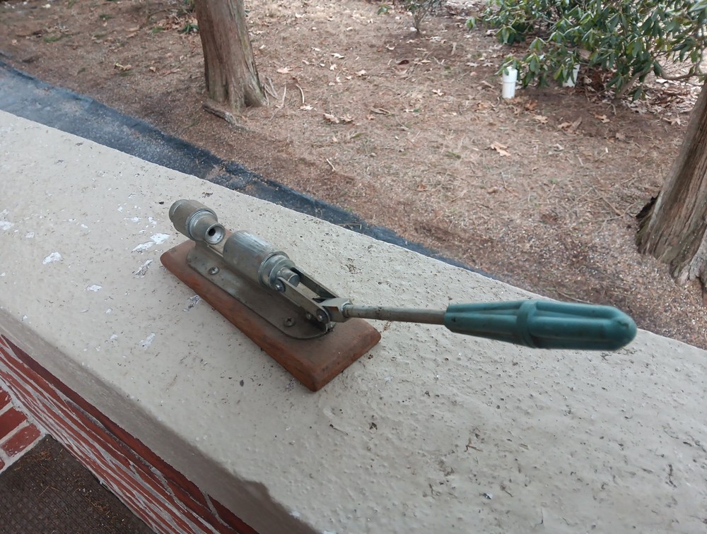 VINTAGE PECAN CRACKER NUT CRACKER