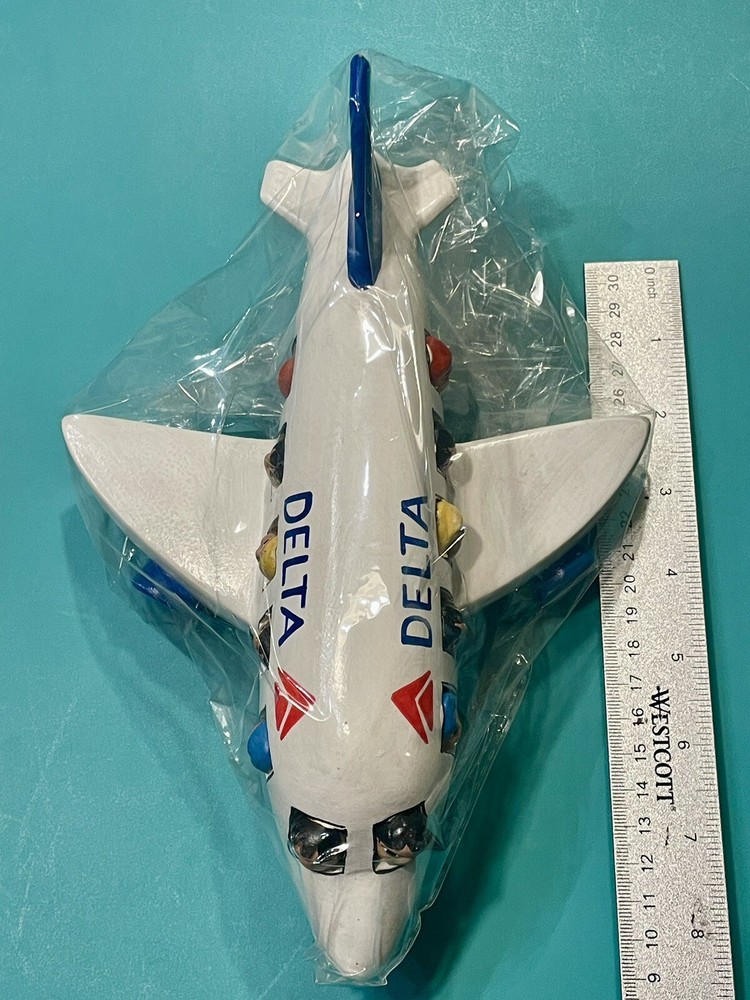 HUGE DELTA AIRLINES HAND PAINTED CERAMIC PLANE