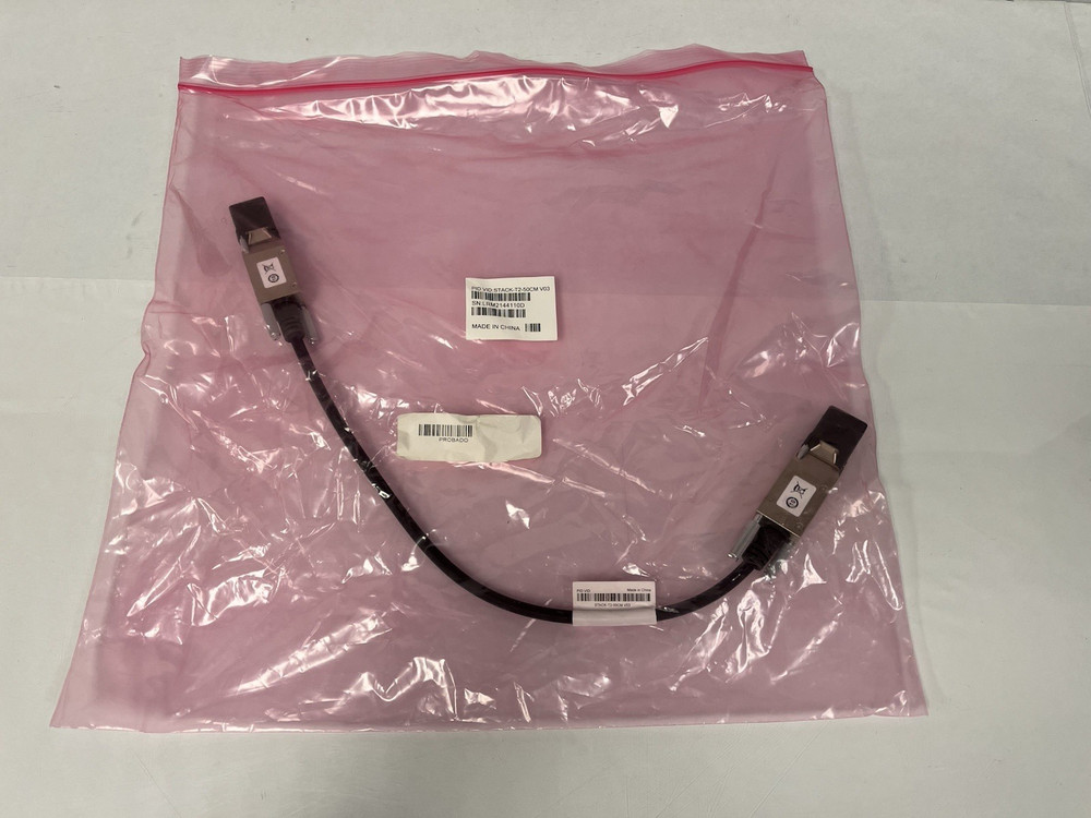 Brand NEW Cisco STACK-T2-50CM v03 Stacking Network Cable 0.5 Meter