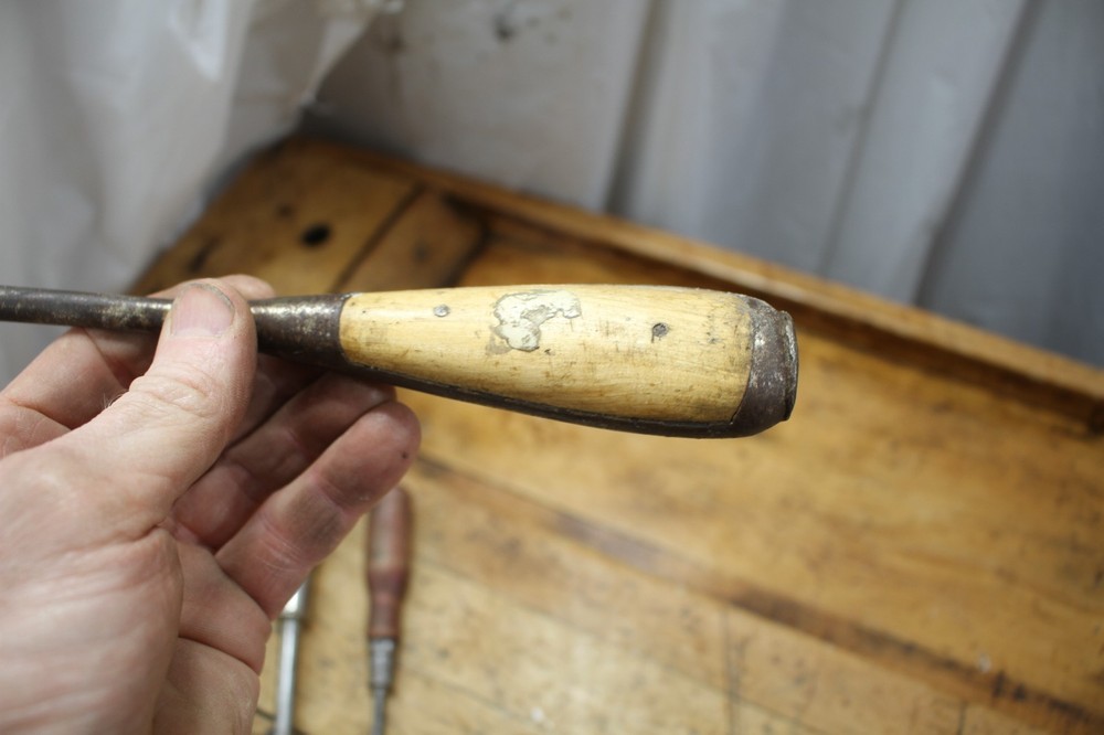 Wood handle Screwdrivers, vintage, various