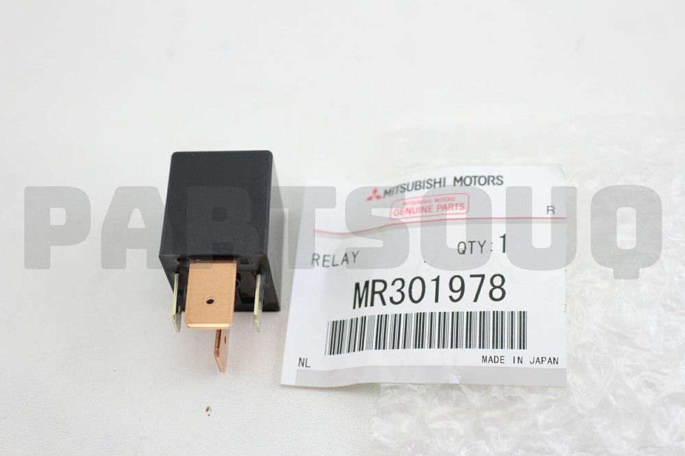 MR301978 Genuine Mitsubishi RELAY