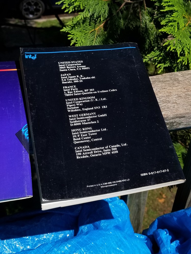 2 VINTAGE ELECTRONICS BOOKS 1986,'88 INTEL OPERATING SYSTEMS 80286 TOOLS CATALOG