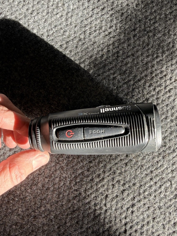*Slightly Used* Bushnell PRO XE Golf Rangefinder