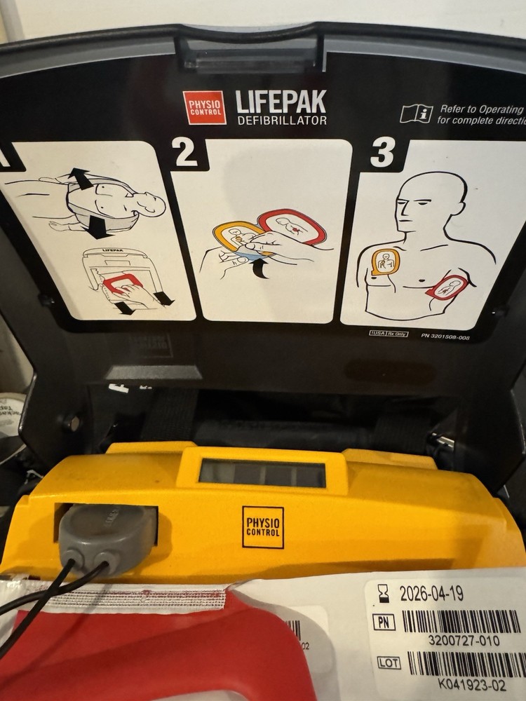 Physio-Control LIFEPAK CR Plus - Extras & Carry Case