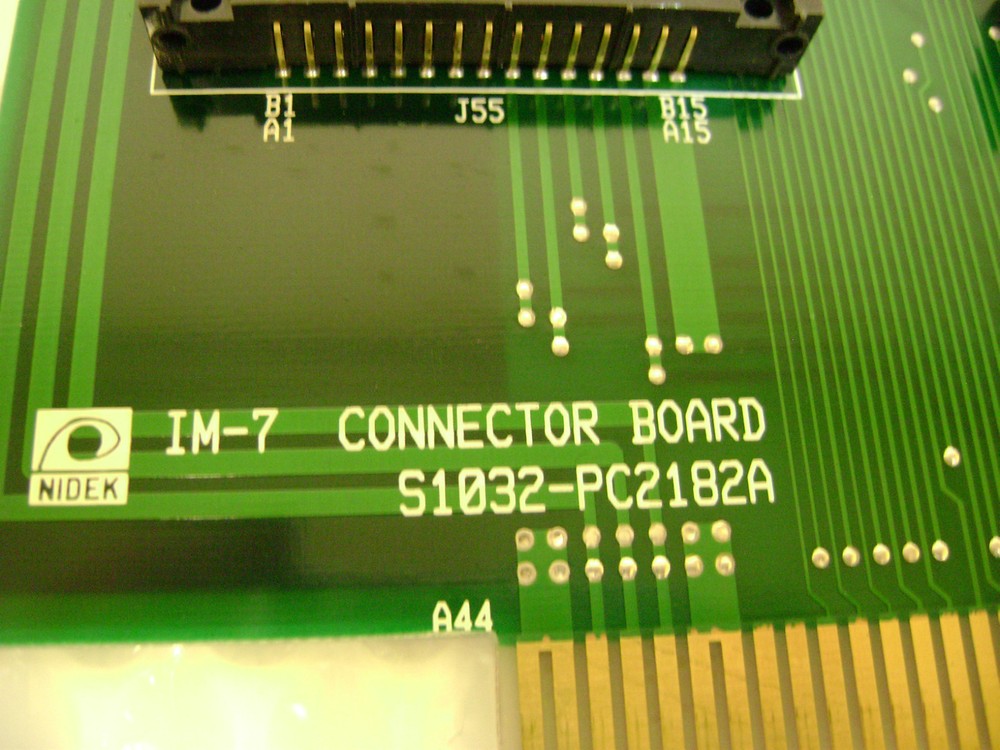 2925 Nidek IM-7 SI032-PC2182A Connector Board