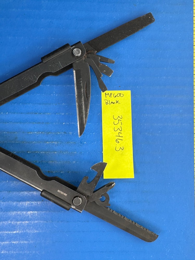 Gerber Multiplier MP600 Multi-Tool Black Needle Nose Pliers