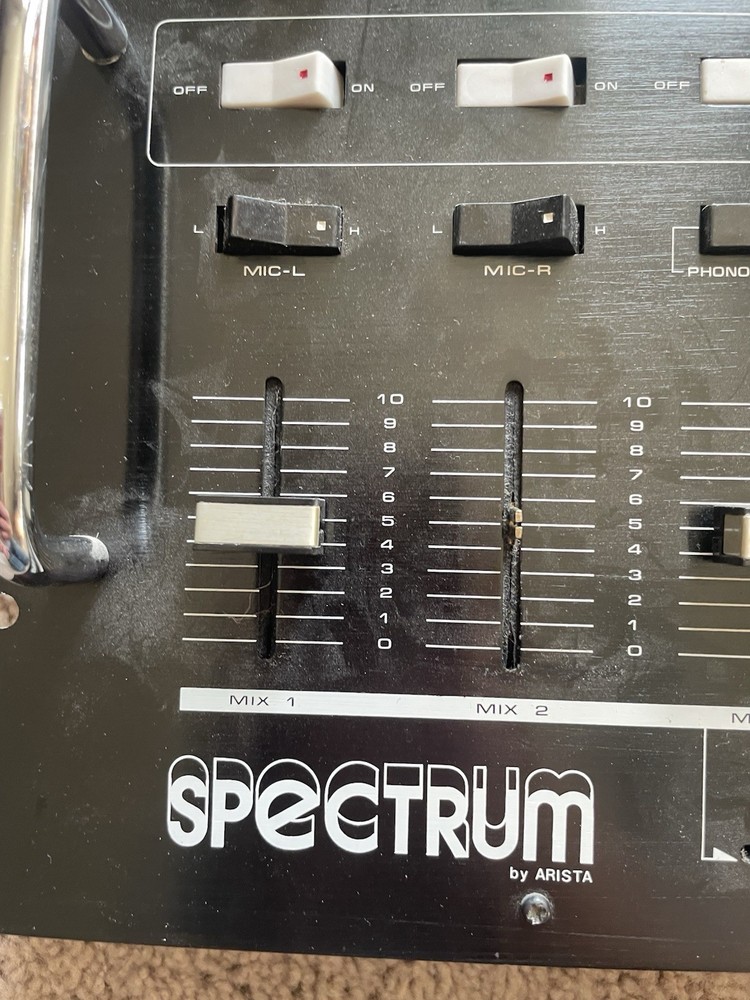 Spectrum Universal Stereo Mixer-Not Tested…Powers On