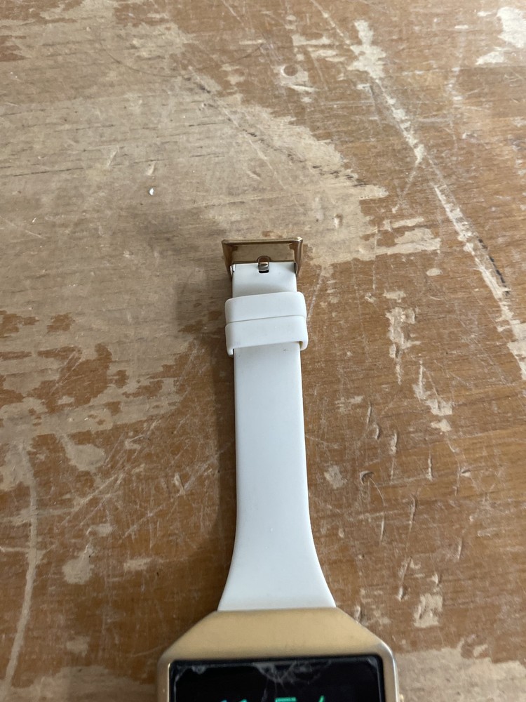 Fitbit Blaze Activity Tracker Medium White Band With Charger