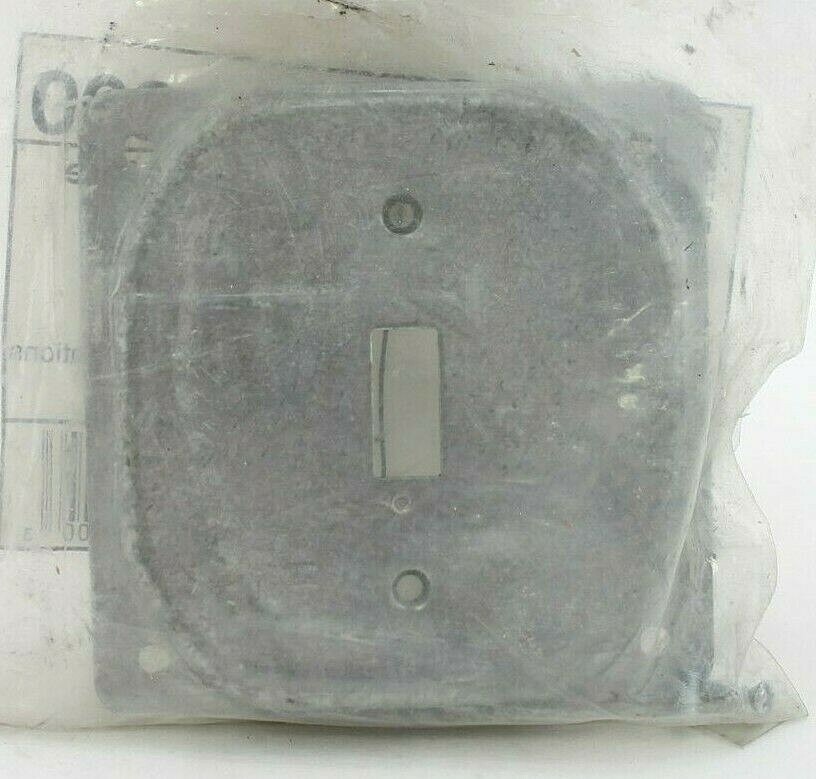 Hubbell 800 & 800C 4" Square Covers