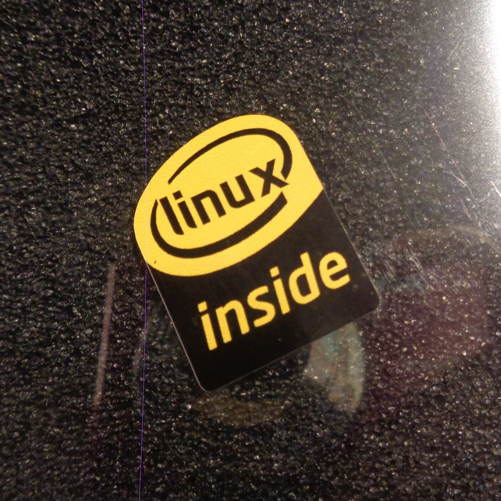 Linux Inside Vinyl Sticker Logo Emblem Badge 19x24mm [801]