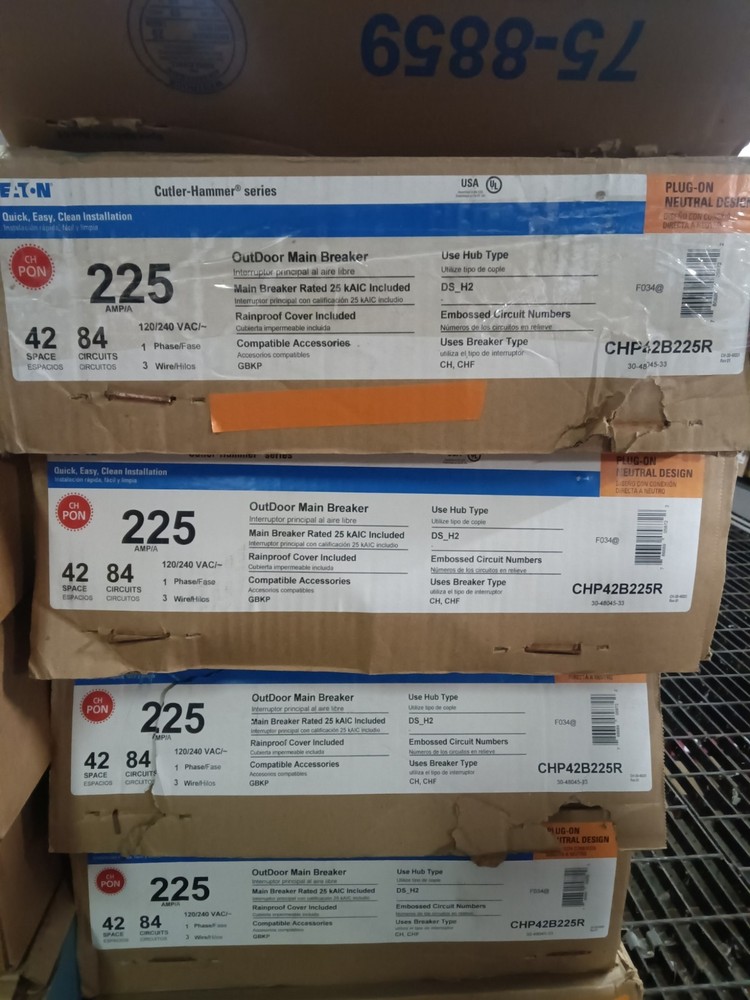 EATON CHP42B225R with main breaker