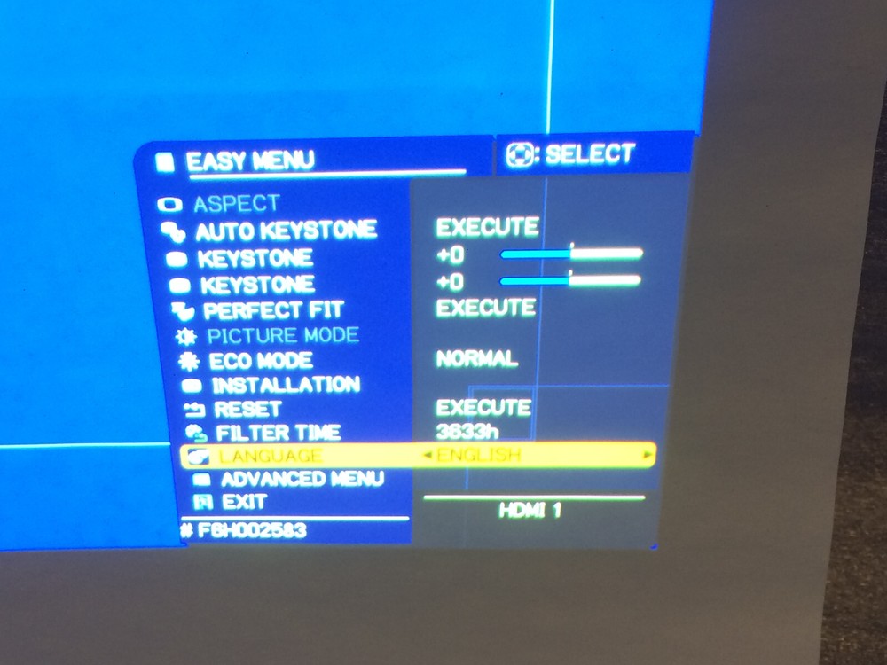 Hitachi CP-WU8451 Projector 3633 Hours | Tested