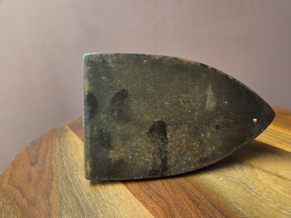 Vintage Antique Geneva Sad Iron Primitive Rustic Cast Iron