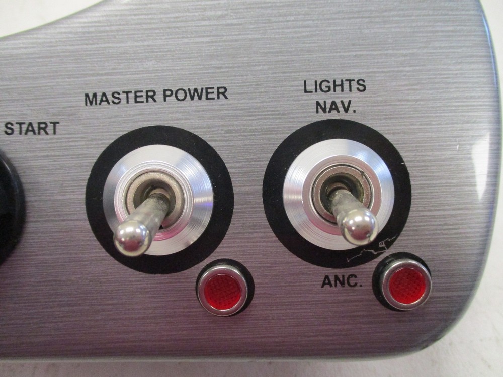 TRACKER IGNITION PANEL W/ KEYS & (2) TOGGLE SWITCH PANEL SILVER 138481 BOAT