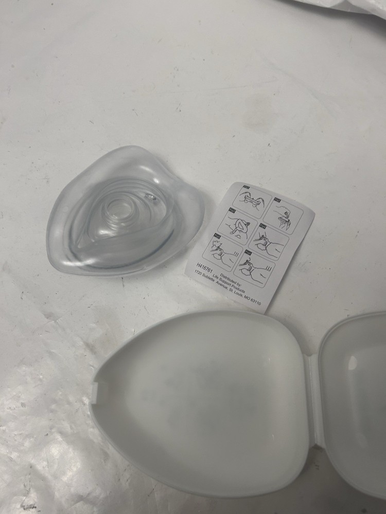 medline 1800 faceshield mask/used with case