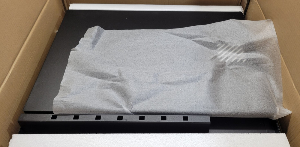 NEW - Global Ind. Mobile Security Computer Cabinet Lower Compartment 607295BK