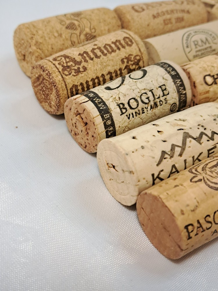 Craft Project 250+Used Wine Corks- Various Types & Wineries - 3 Pounds