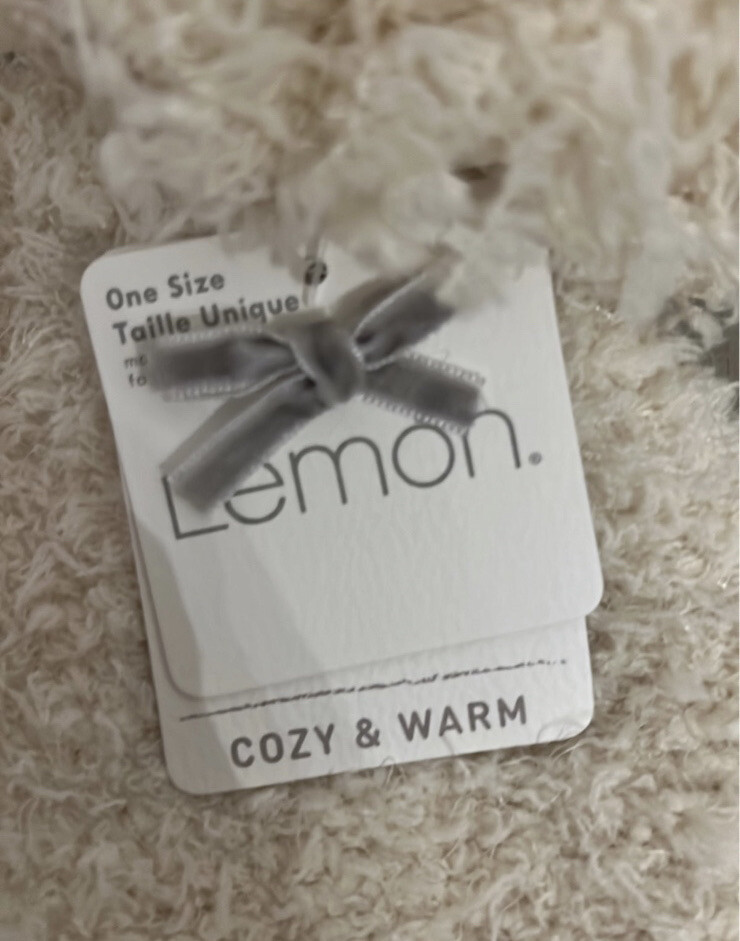 Lemon Collections Cozy Beanie