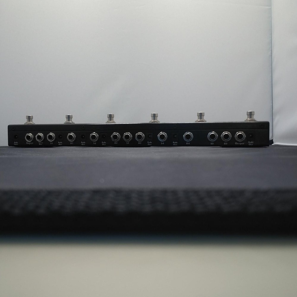 One Control Iguana Tail Loop 2 Switcher