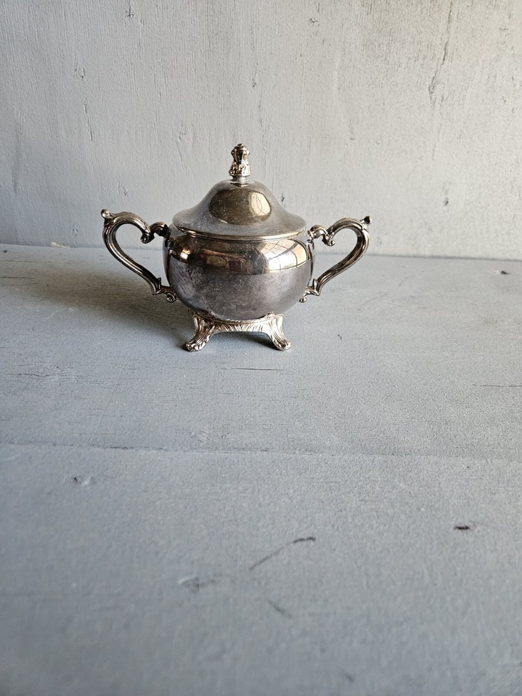 Rogers Silver Co Sugar Bowl Victorian Style Double Handle Serving Dish Elegant