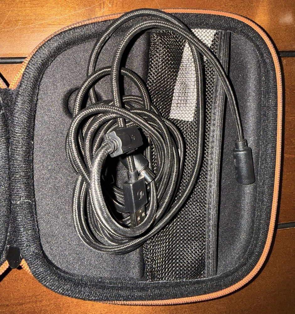 Fusion USB Controller with Carrying Case, Cable, Thumbsticks, and Paddles