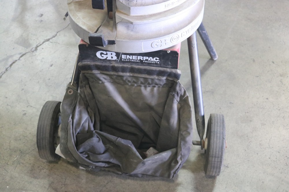 Greenlee GB ENERPAC CYCLONE B-2000 CONDUIT BENDER 1/2-2"