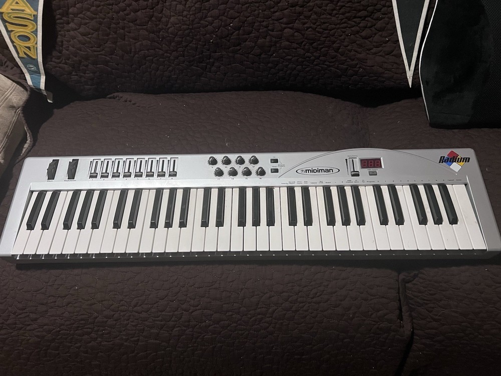 M-Audio Radium 61-Key USB MIDI Controller